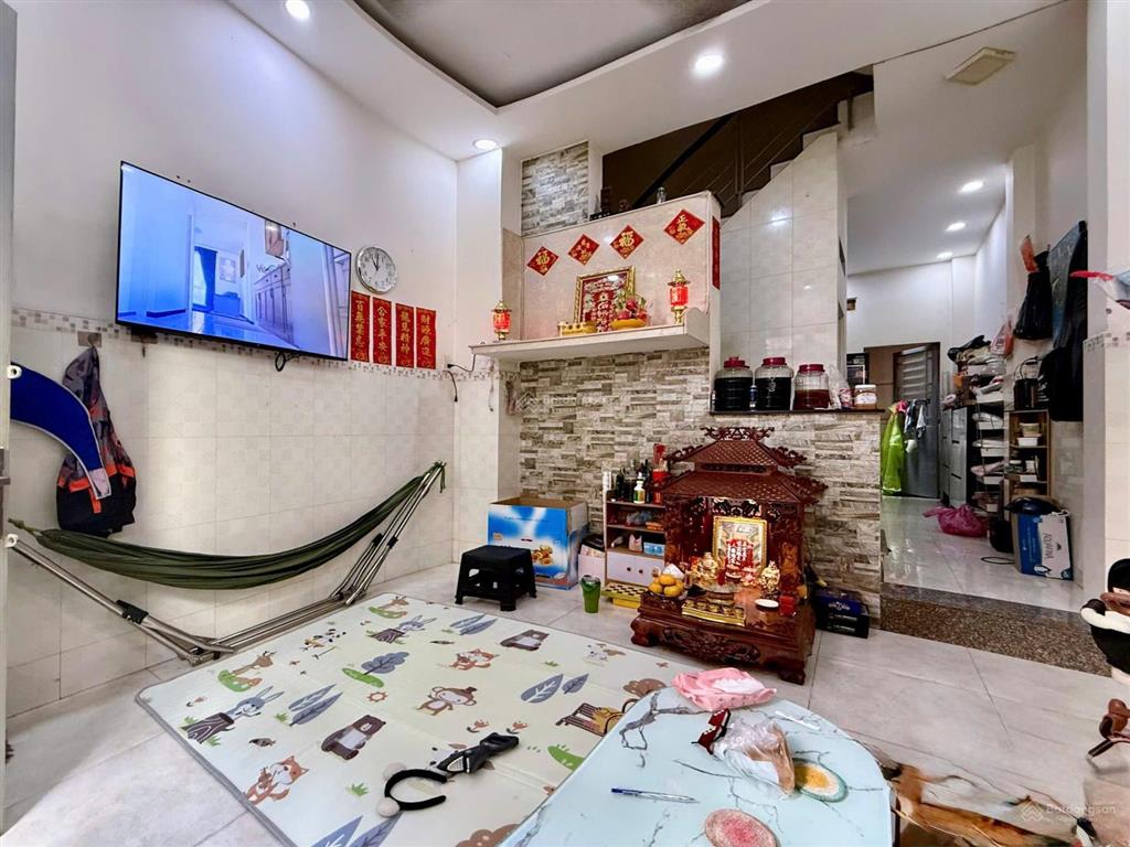 Nhà hẻm 439 phạm văn chí 4x10 1 trệt 2 lầu 1 t 4pn