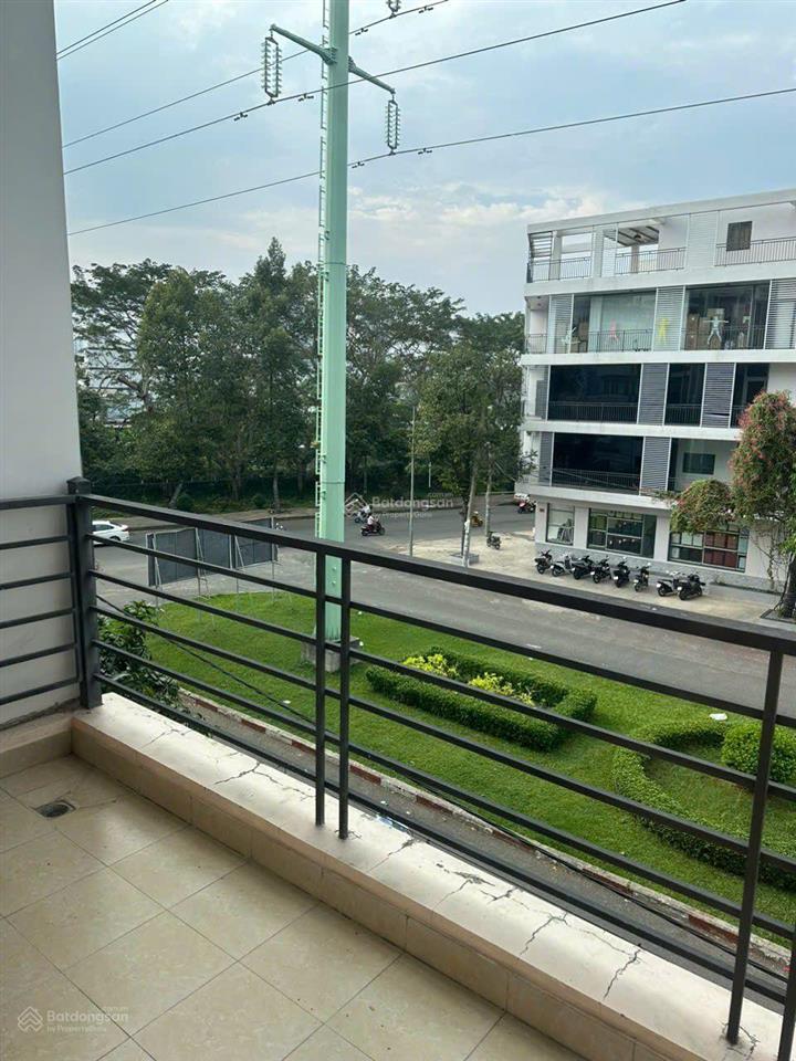 Mặt tiền song hành 4x19 6 lầu 10pn có thang máy