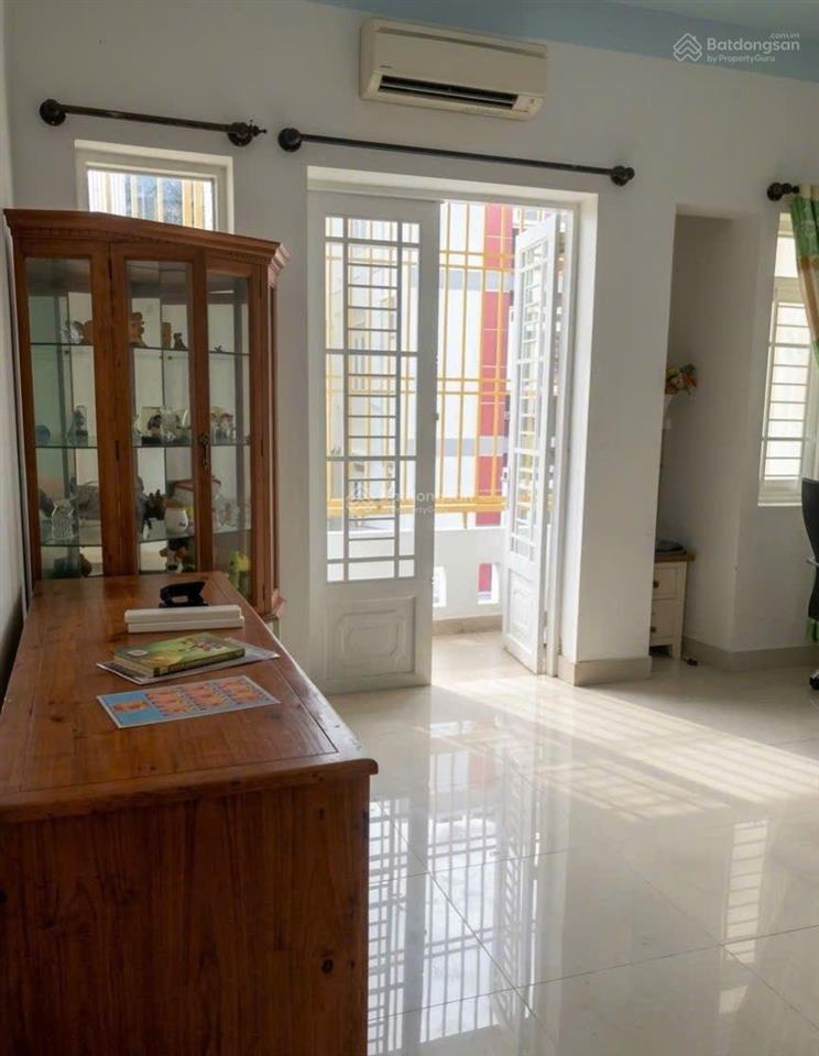 Mt đường 25 kdc bình phú 1 4.5x20 3 lầu
nhà có 6pn