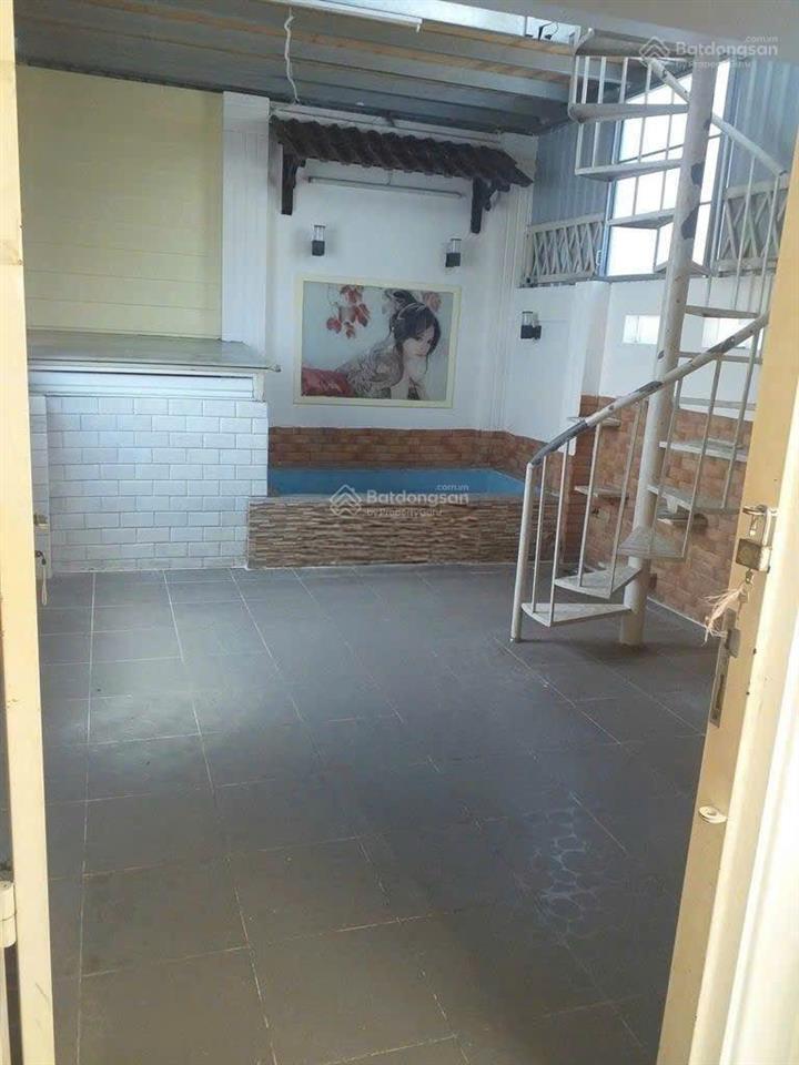 Mặt tiền đường số 7 kdc bình phú ngay metro