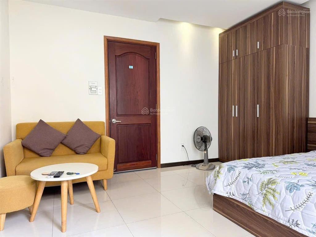 Căn hộ studio điện biên phủ, quận bình thạnh
giá 8 triệu/tháng. không thú cưng.
layout studio