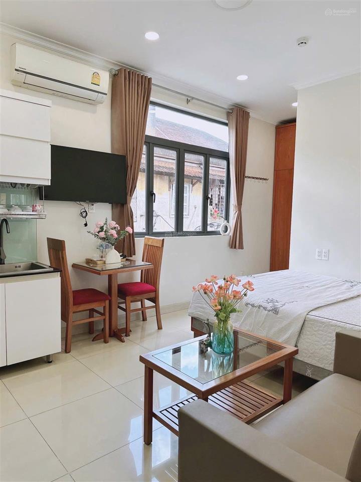 Trống sẵn căn hộ studio lý chính thắng, quận 3, 28m². giá thuê 10 triệu/tháng bao phí quản lý