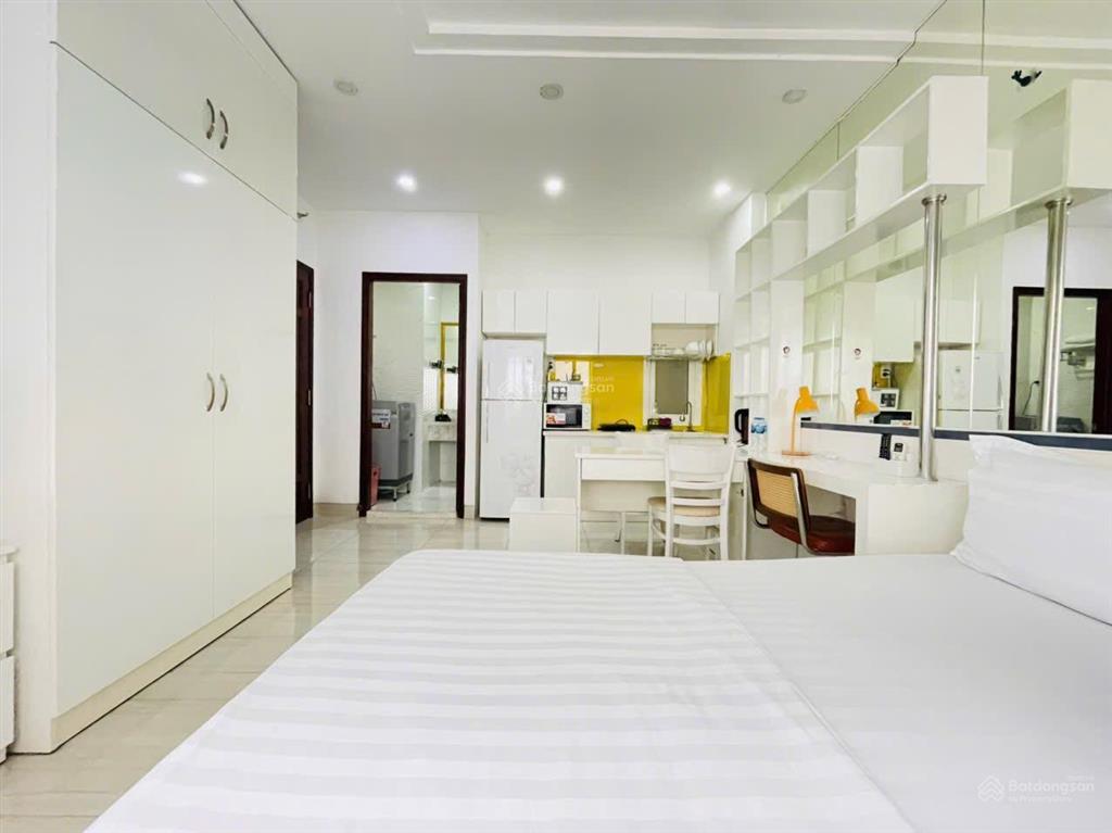 Cho thuê căn hộ studio gần cầu công lý 30m² giá thuê tốt 9.5 triệu/tháng, máy giặt riêng