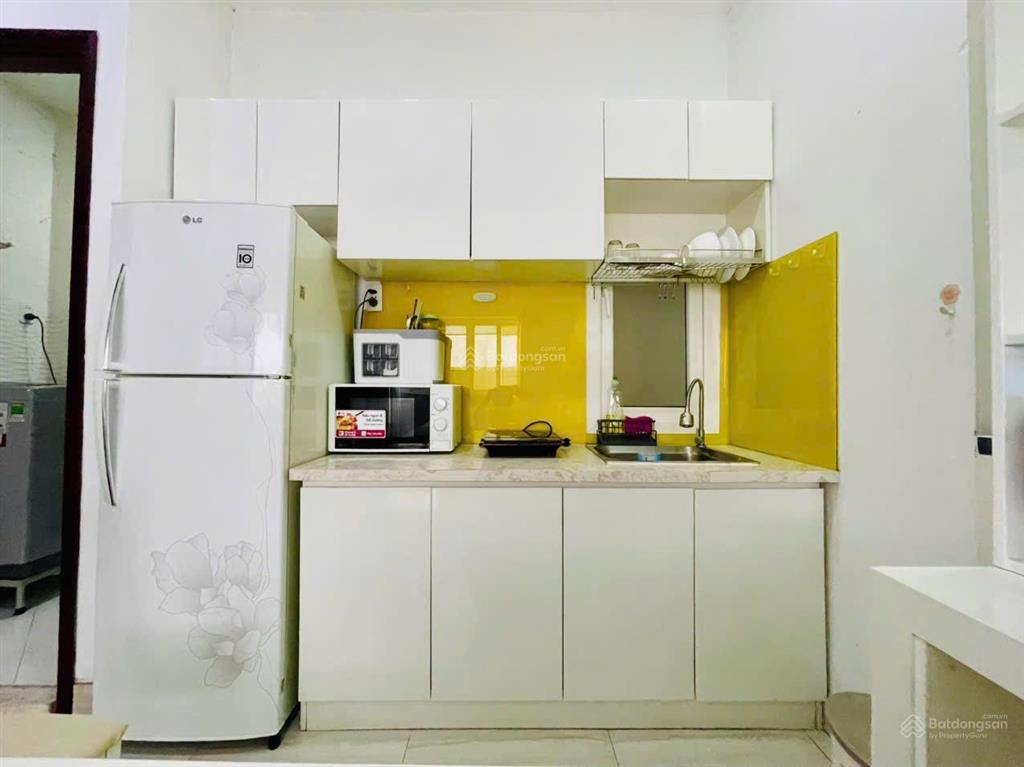 Cho thuê căn hộ studio gần cầu công lý 30m² giá thuê tốt 9.5 triệu/tháng, máy giặt riêng