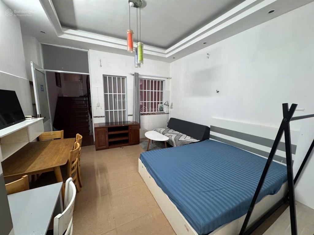 Studio võ thị sáu cho thuê, giá thuê 6 triệu/ tháng, ban công thoáng
 giá thuê 6.000.000 vnd