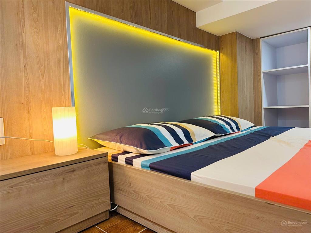 Cho thuê căn hộ duplex phan đình phùng, quận phú nhuận, ban công thoáng, bếp khép kín