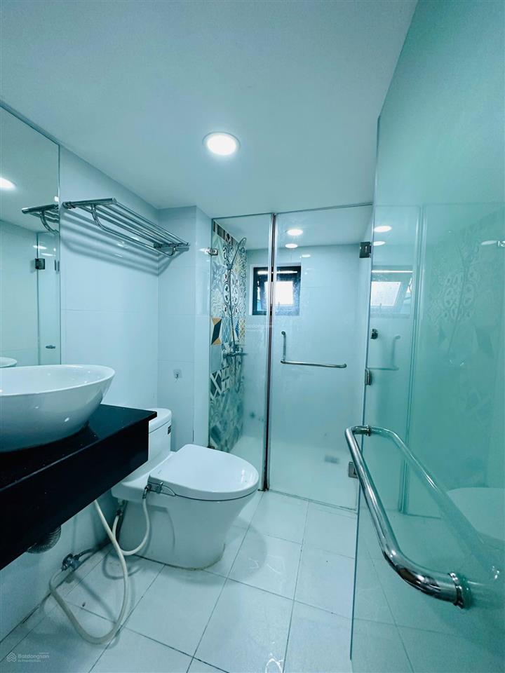 Cho thuê căn hộ duplex phan đình phùng, quận phú nhuận, ban công thoáng, bếp khép kín