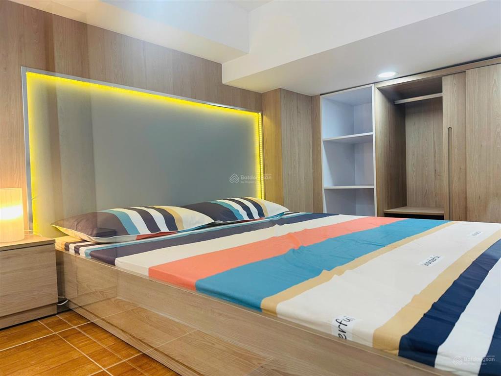 Cho thuê căn hộ duplex phan đình phùng, quận phú nhuận, ban công thoáng, bếp khép kín