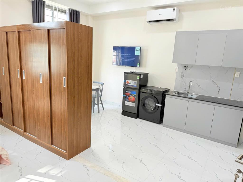 Trống sẵn căn hộ xô viết nghệ tĩnh, quận bình thạnh
giá thuê 10 triệu/tháng
tình trạng đang trống