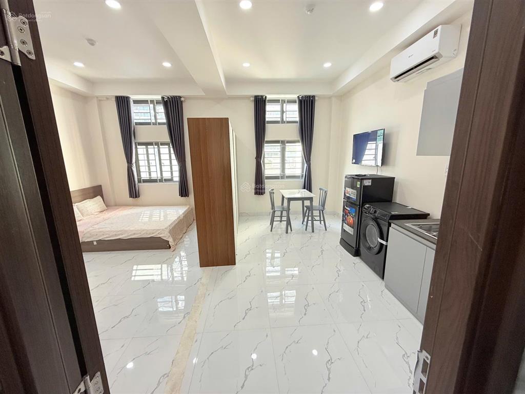 Trống sẵn căn hộ xô viết nghệ tĩnh, quận bình thạnh
giá thuê 10 triệu/tháng
tình trạng đang trống