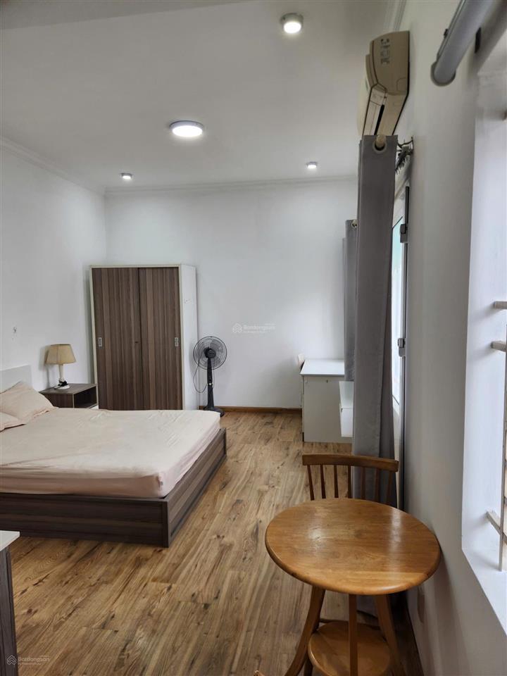 Căn hộ studio gần đại học ngoại thương, quận bình thạnh
giá thuê 7,5 triệu/tháng