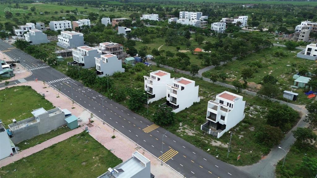 Bán gấp căn nhà ngay dự án hud 9 nhơn trạch, 97.5m2 đã bàn giao