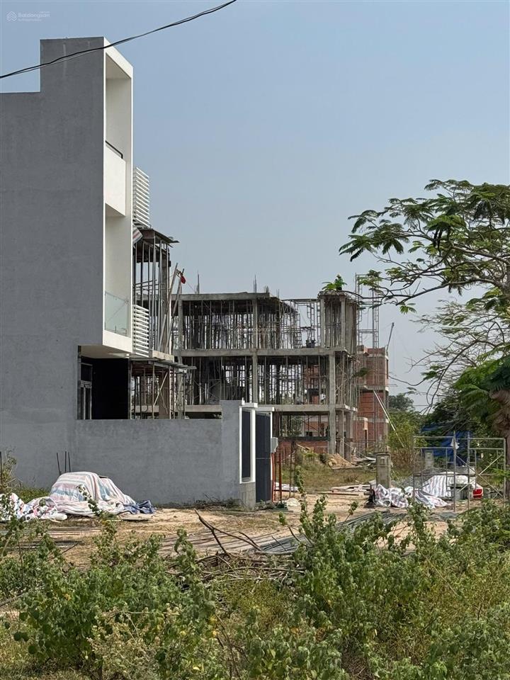 Bán gấp căn nhà ngay dự án hud 9 nhơn trạch, 97.5m2 đã bàn giao