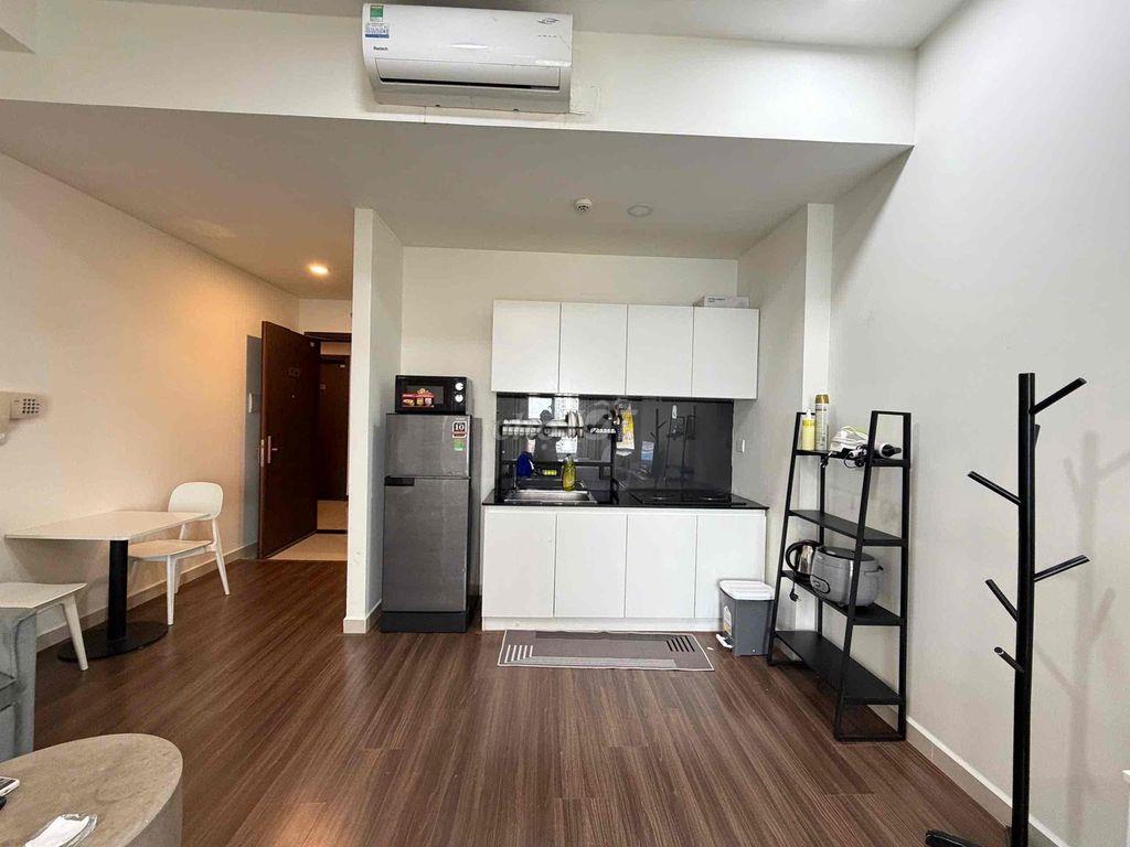 Cho thuê căn hộ Sunrise City View Q7 1pn 1wc full 40m2 giá 13tr5 y hìn