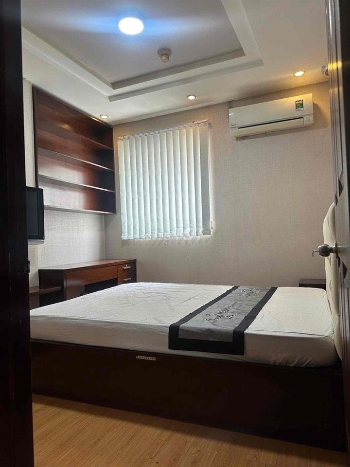 Cho thuê căn hộ Centra Gaden Q1 2pn 2wc full y hình 15tr