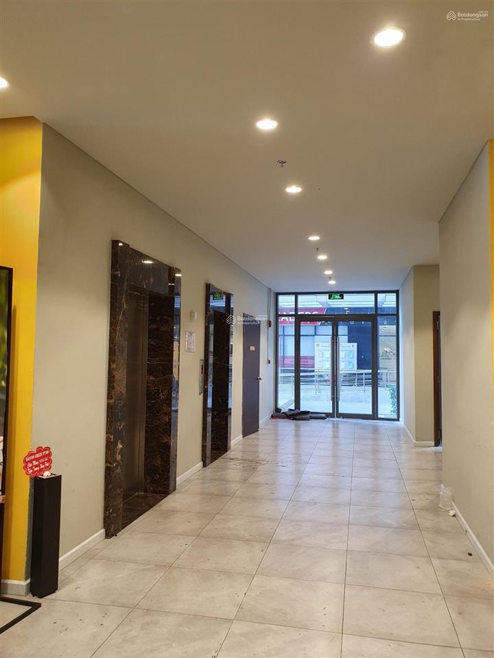 Cho thuê văn phòng đường hồng hà, orchard parkview, sàn đẹp nhiều chỗ để xe