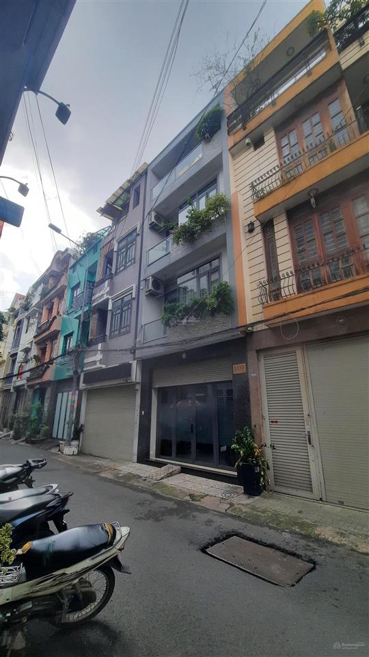 Bán nhà mặt tiền hẻm 133c hoa lan phường 02, quận phú nhuận
giá 15 tỷ