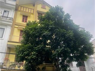 Chính chủ cần cho thuê nhà 4 tầng mặt tiền đẹp trung tâm tp bắc ninh