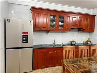 Cho thuê nhà nguyên căn 4.5 tầng 6 phòng ngủ khép kín full đồ giá 30tr  0909 934 ***