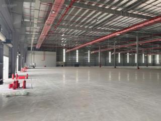 Cho thuê kho xưởng d= 24.000m giá 118.400/m pccc trong ngoài giấy tờ pháp lý đầy đủ  0909 934 ***