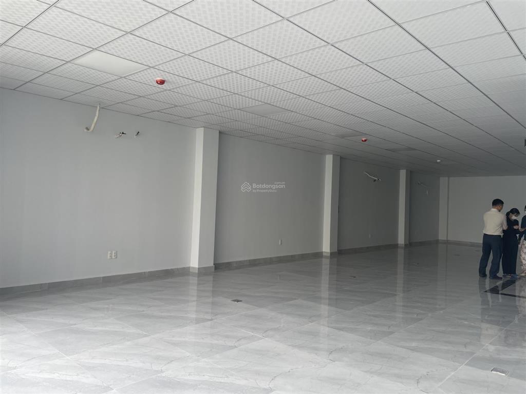 Chuyên cho thuê văn phòng him lam kênh tẻ, giá siêu hời chỉ 20tr/th  0909 934 ***