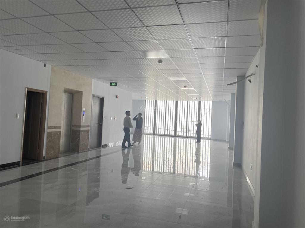 Chuyên cho thuê văn phòng him lam kênh tẻ, giá siêu hời chỉ 20tr/th  0909 934 ***