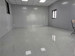 Cho thuê văn phòng tại khu đô thị him lam kênh tẻ, 12 triệu, 40 m2, giá siêu hời!