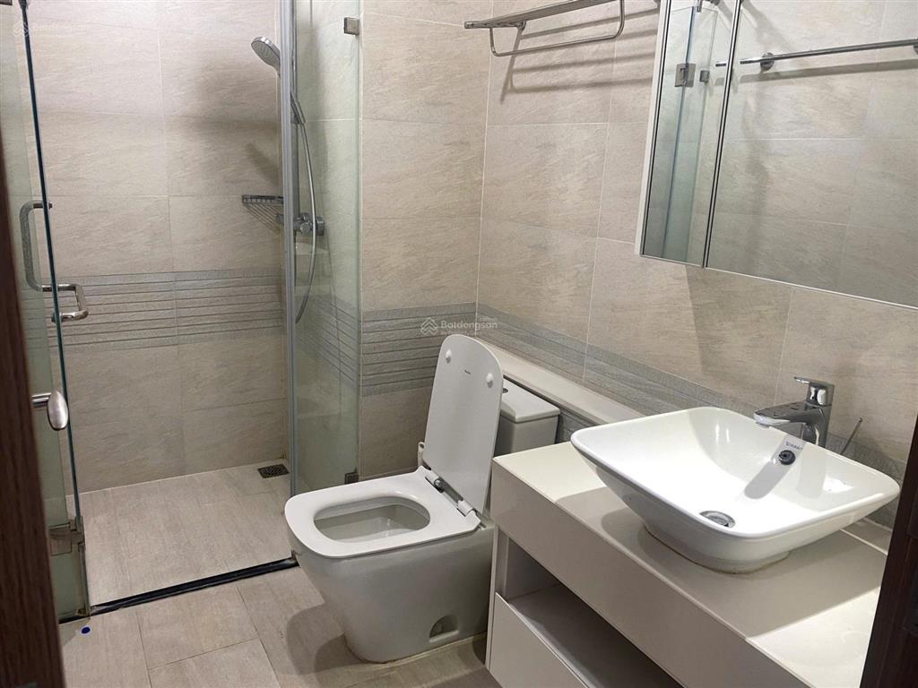 Hot! cho thuê căn hộ 2 pn tại vinhomes metropolis liễu giai 80m2, full nội thất, view vườn hoa.