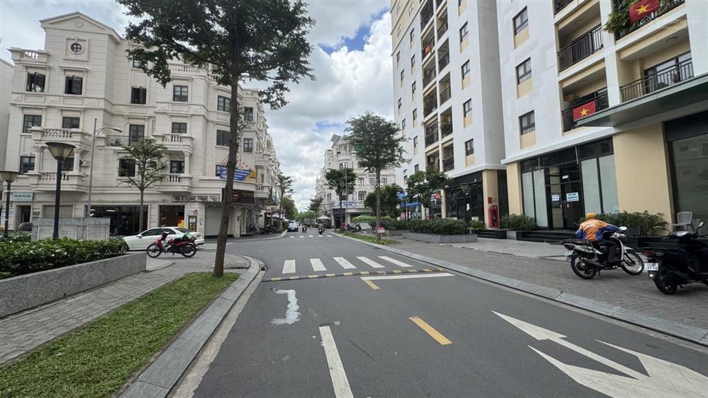 Shophouse khối đế cityland park hills  tâm điểm kd khu sầm uất bậc nhất gò vấp