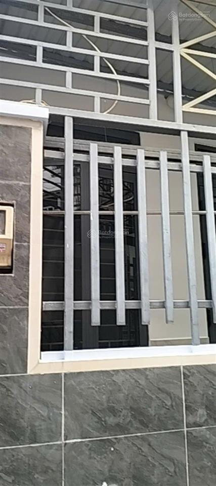 Bán nhà 1 gác đúc hẻm betong 3m , gần đường ô tô . h nam