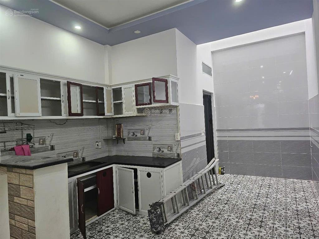 Cho thuê nhà nguyên căn 1 lầu , 3pn , 12 tr/th