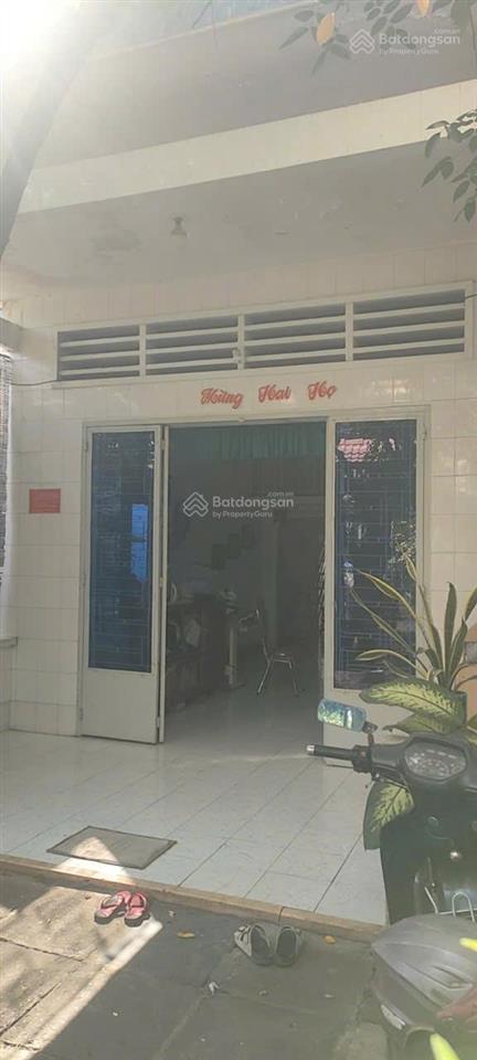 Cho thuê nhà nguyên căn 175m2 , 3pn , hẻm betong 3,5m