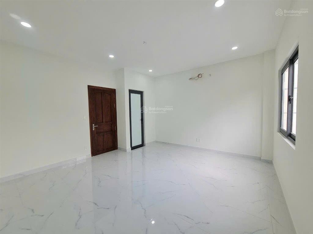 Cho thuê nhà phố nguyên căn , 3 tầng , 4pn