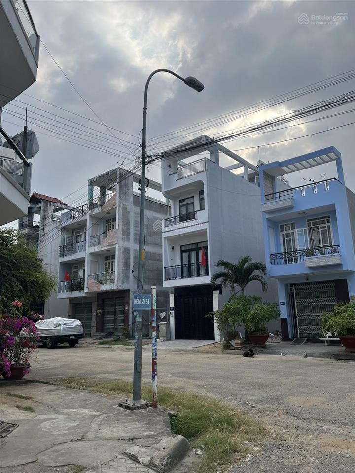 Bán nhanh nhà phố mặt đường 16m. hướng tây p. bình trưng đông, đường nguyễn duy trinh rẽ vào