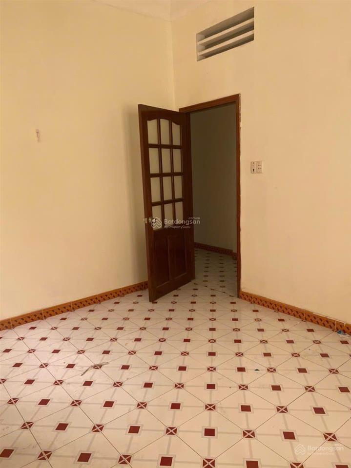 Bán nhà 2 tầng mặt đường lê văn thịnh , quận 2 cũ . ngay chợ