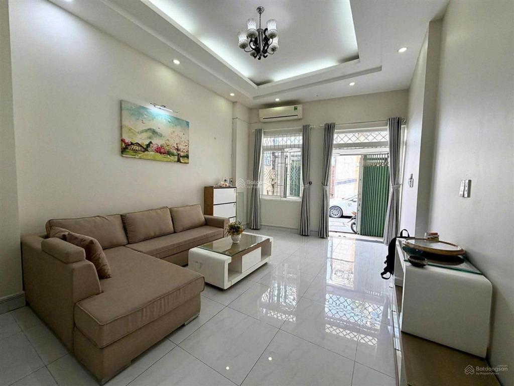 Bán nhà 3 tầng hẻm ô tô , p bình trưng tây