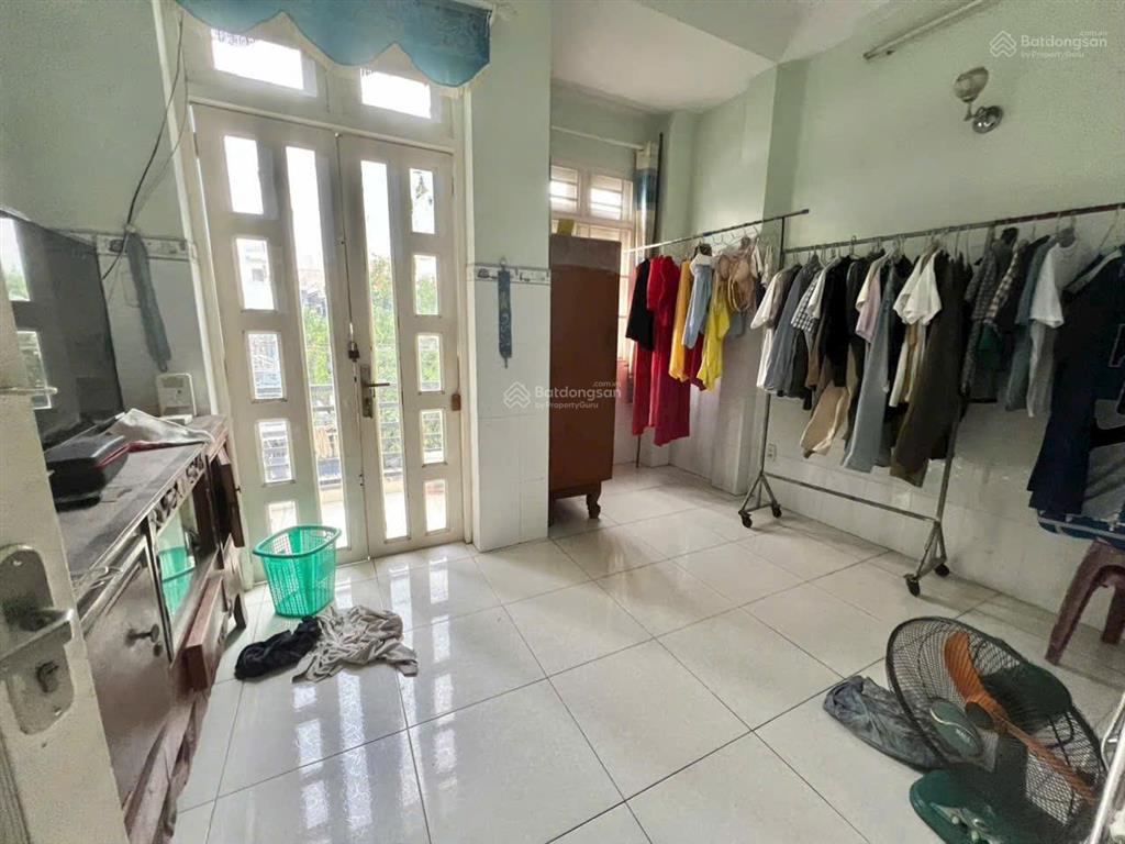 Bán nhà 3 tầng mặt đường ô tô thông thoáng , p cát lái