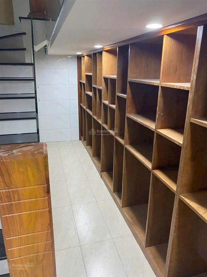 Cho thuê nhà 3 lầu đúc kdc đông thủ thiêm , p bình trưng đông , quận 2 cũ