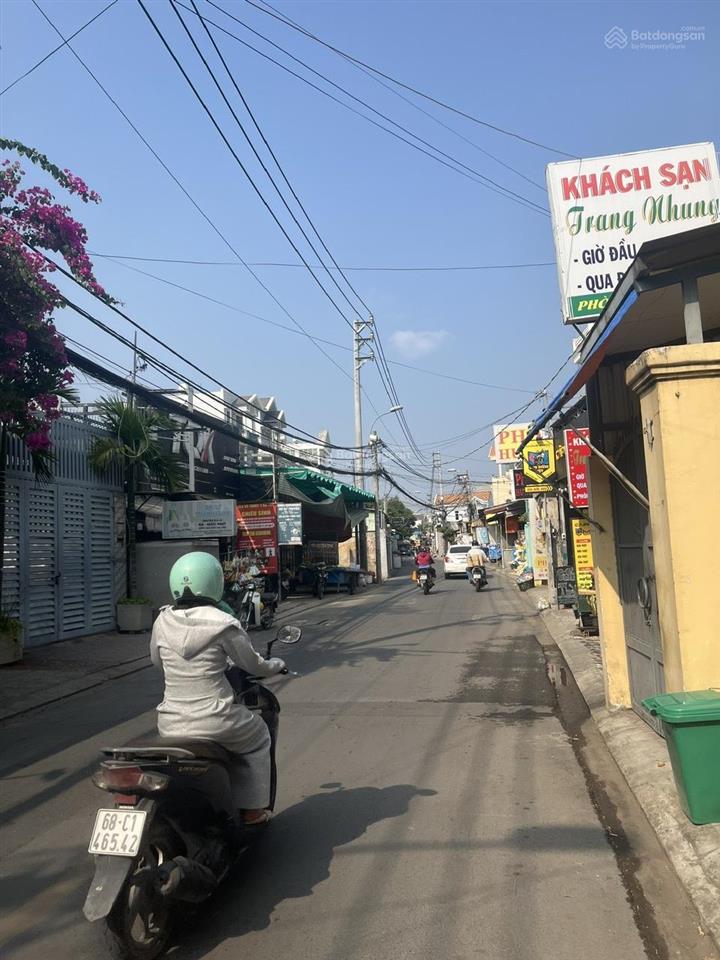 Cho thuê nhà mặt đường số , thông nhiều hướng p bình trưng đông , quận 2 cũ