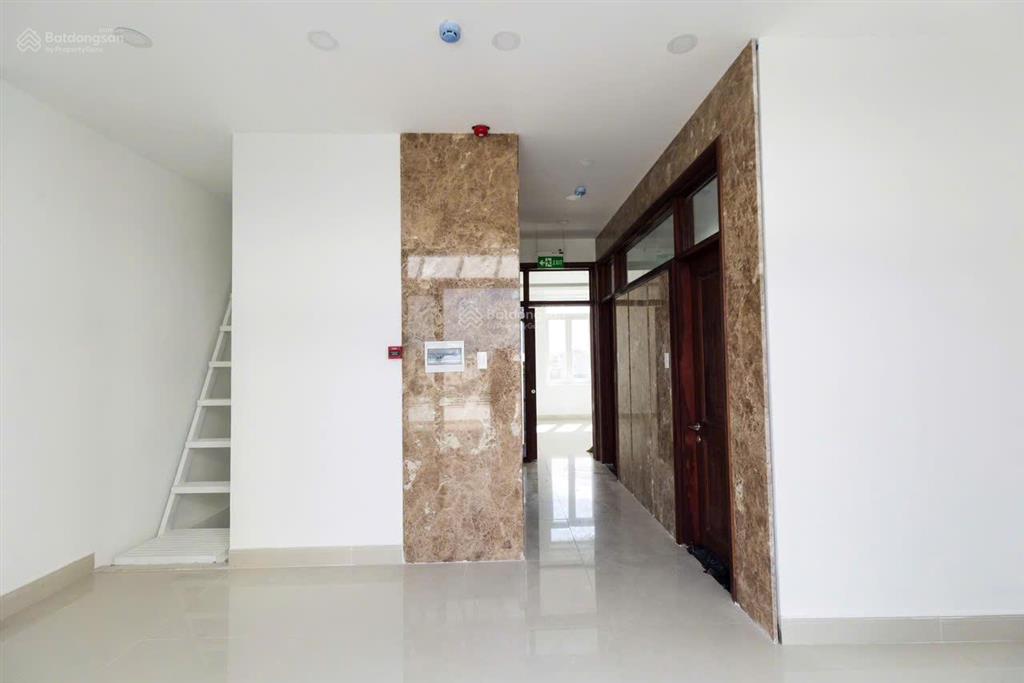 Cho thuê biệt thự , căn góc đường nguyễn địa lô p thạnh mỹ lợi , quận 2 cũ