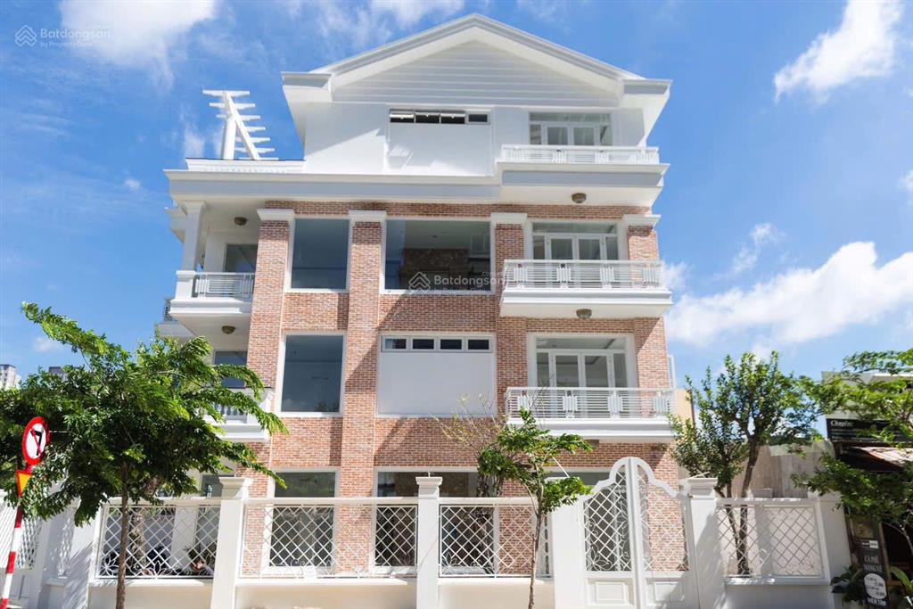 Cho thuê biệt thự , căn góc đường nguyễn địa lô p thạnh mỹ lợi , quận 2 cũ