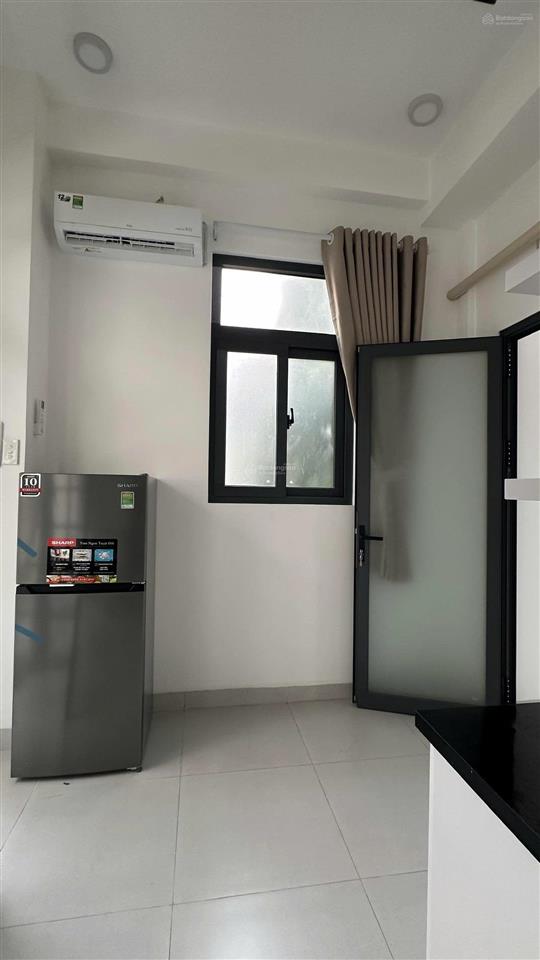 Bán nhà hẻm ô tô, nhánh đường trần não rẽ vào
