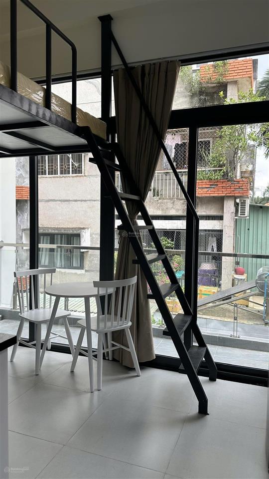 Bán nhà hẻm ô tô, nhánh đường trần não rẽ vào