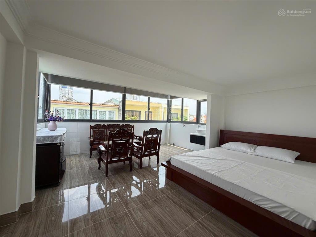 Bán nhà 3 tầng kdc thảo điền  hẻm nhựa 3.3m