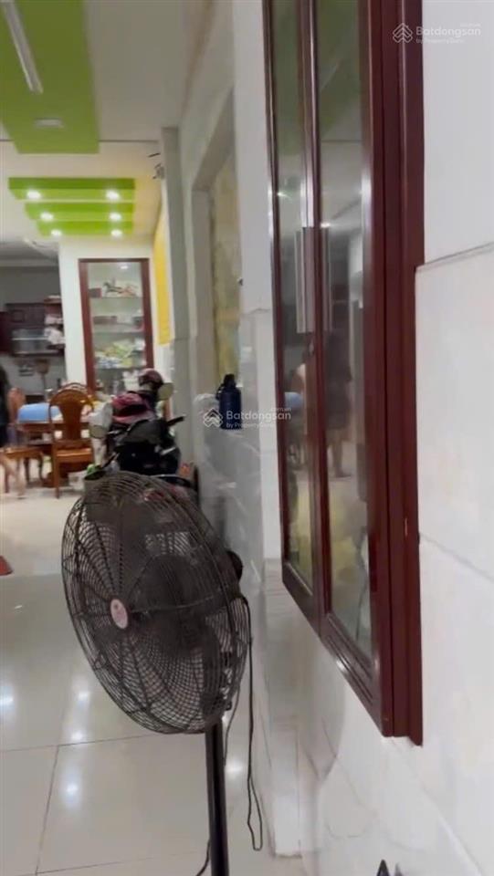 Bán nhà 4 tầng, diện tích 180,9m2 p. bình trưng đông, quận 2 cũ