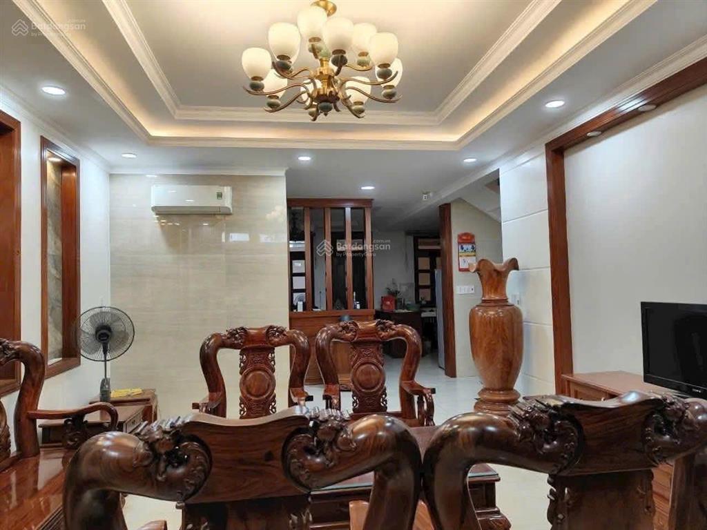Cho thuê biệt thự đường 12m, p thạnh mỹ lợi, quận 2 cũ
