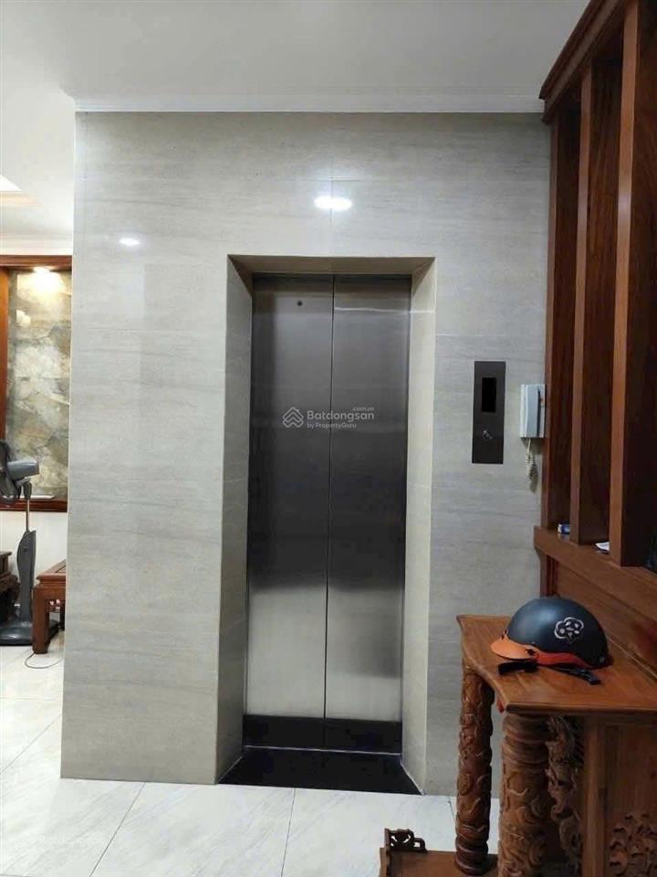 Cho thuê biệt thự đường 12m, p thạnh mỹ lợi, quận 2 cũ
