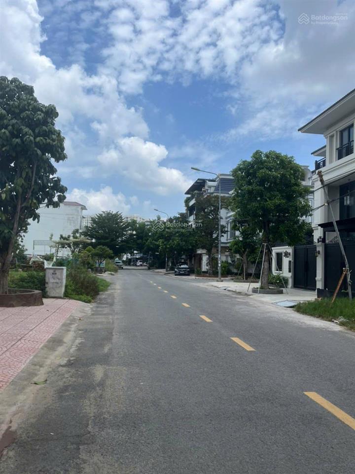 Cho thuê đất mặt đường 63, kdc phú nhuận 10ha
