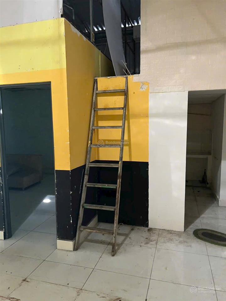 Cho thuê kho 200m2 (10 x 20m) có gác
