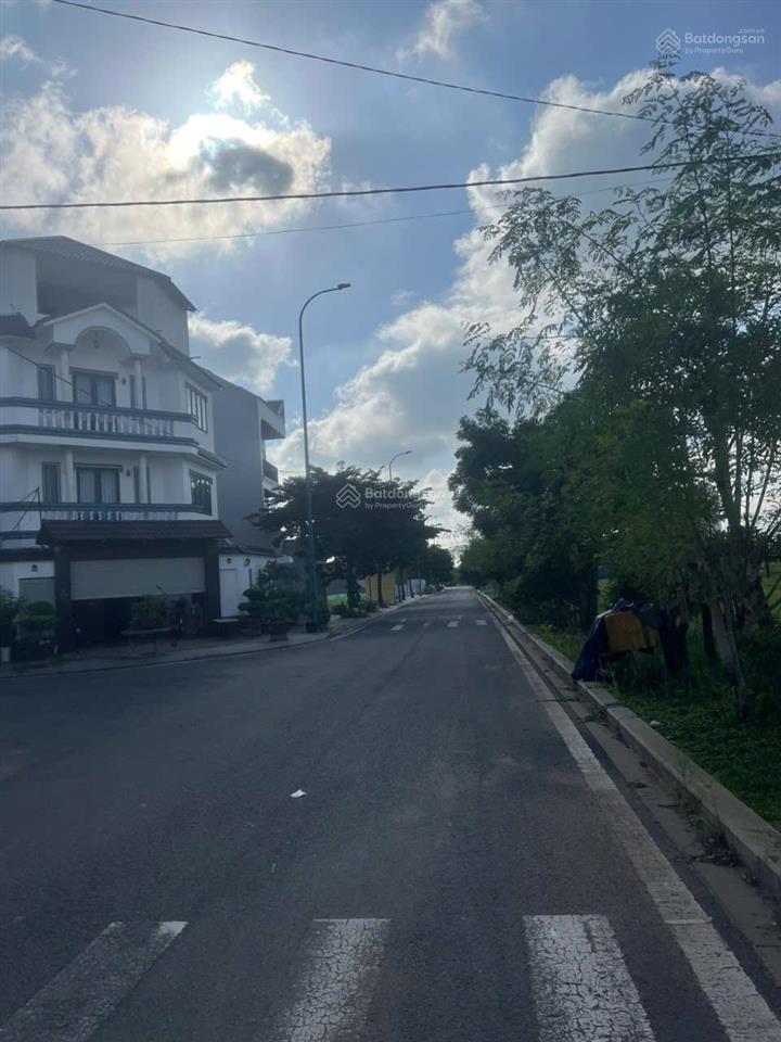 Cho thuê kho 200m2 (10 x 20m) có gác